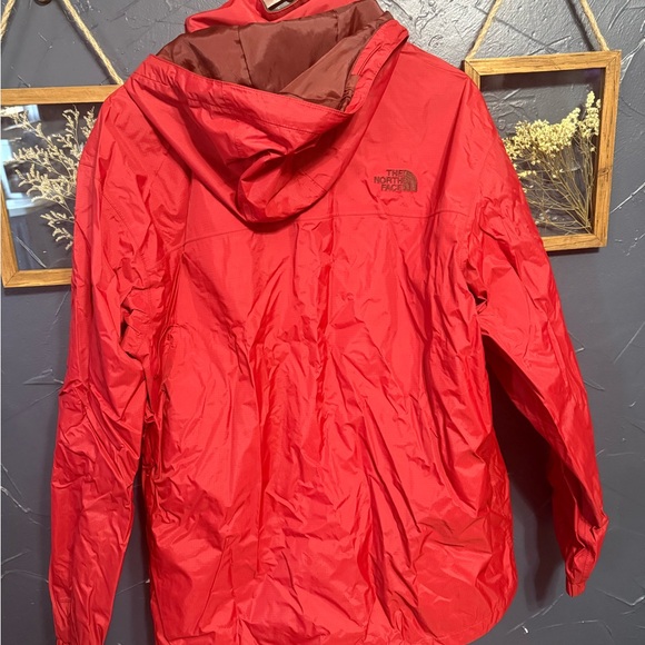 The North Face Rain Shell Jacket. Color:Dark Red Size:large - Picture 7 of 10